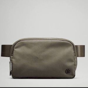 Lululemon Belt Bag Rare NWT